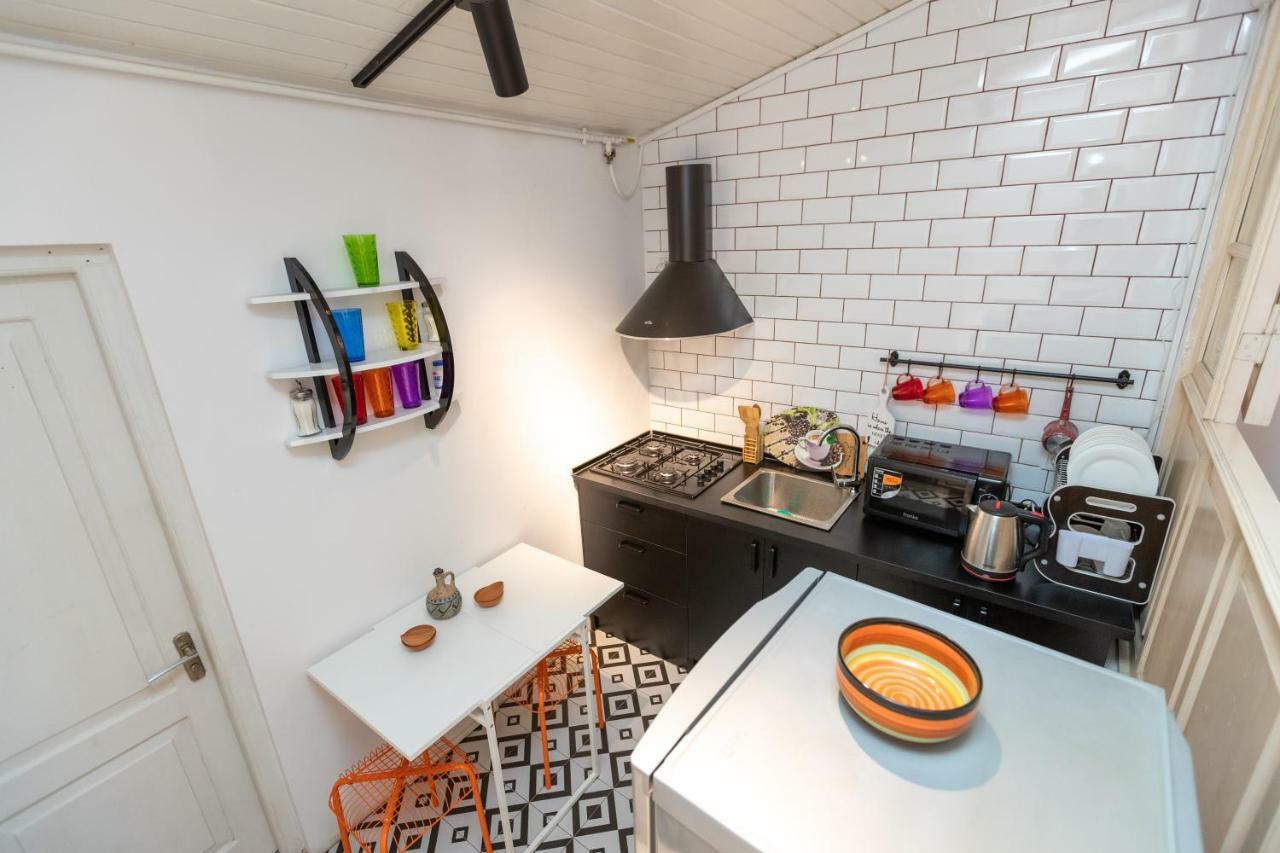 Nina' Cozy Apartment Тбилиси Екстериор снимка